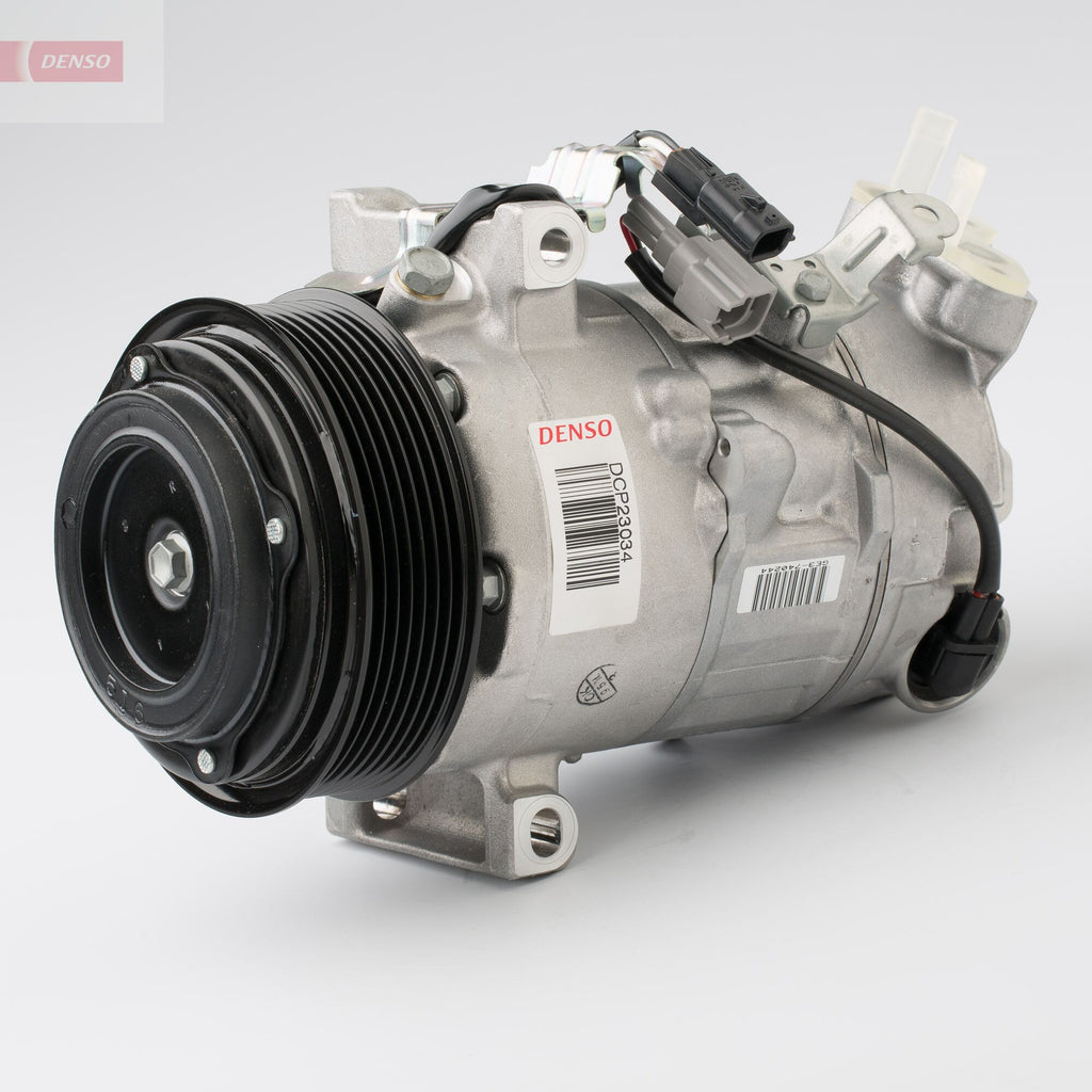 Air conditioning compressor Denso DCP23034 (OE 926005211R)