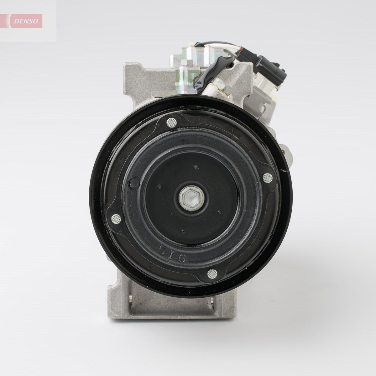 Air conditioning compressor Denso DCP23034 (OE 926005211R)