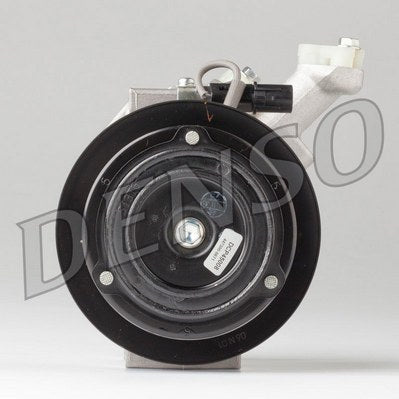 Compresor de aire acondicionado Denso DCP45008 (OE 805047010)