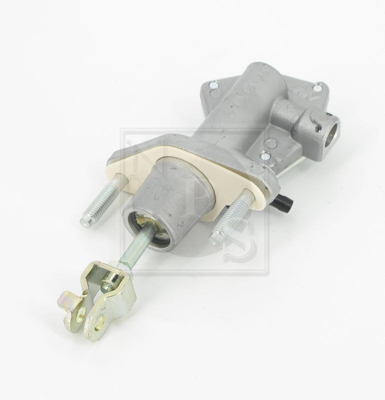 Clutch master cylinder NPS H250A21 (OE 46920S7AA04)