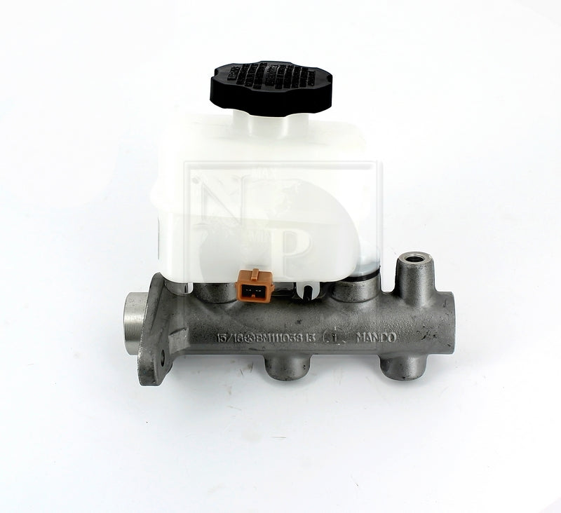 Brake master cylinder NPS H310I31 (OE 5851038004)