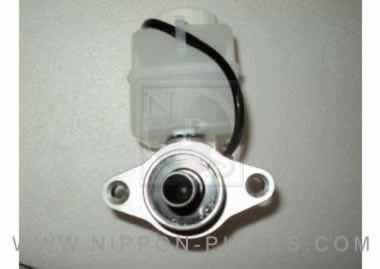 Bomba de freno NPS M310I03 (OE MR475274)