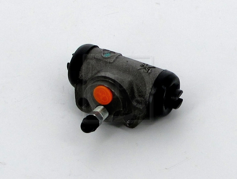 Rear wheel brake cylinder NPS M323I41 (OE MB500739)