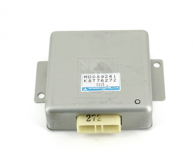 Relé de precalentamiento NPS M575I03 (OE MD089241)