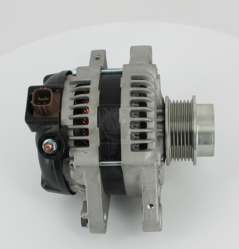 Alternador NPS T511A170 (OE 270600Q070)