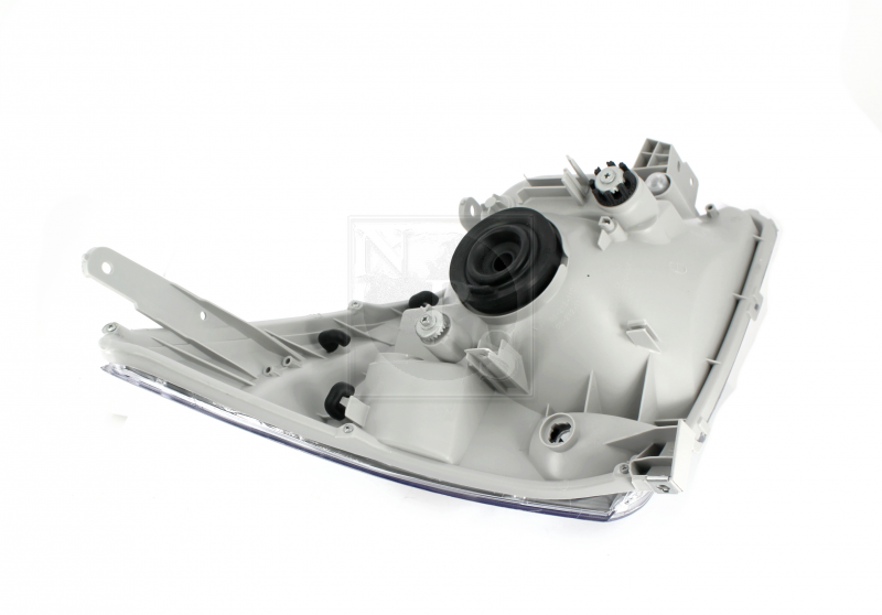 Faro delantero izquierdo NPS T676A45 (OE 811706A061)