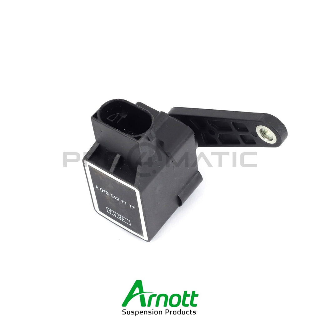 Mercedes-Benz Clase CLS (C219) Sensor de Nivelación Delantero/Trasero ARNOTT 105427717 (Regulador de nivel) (1)
