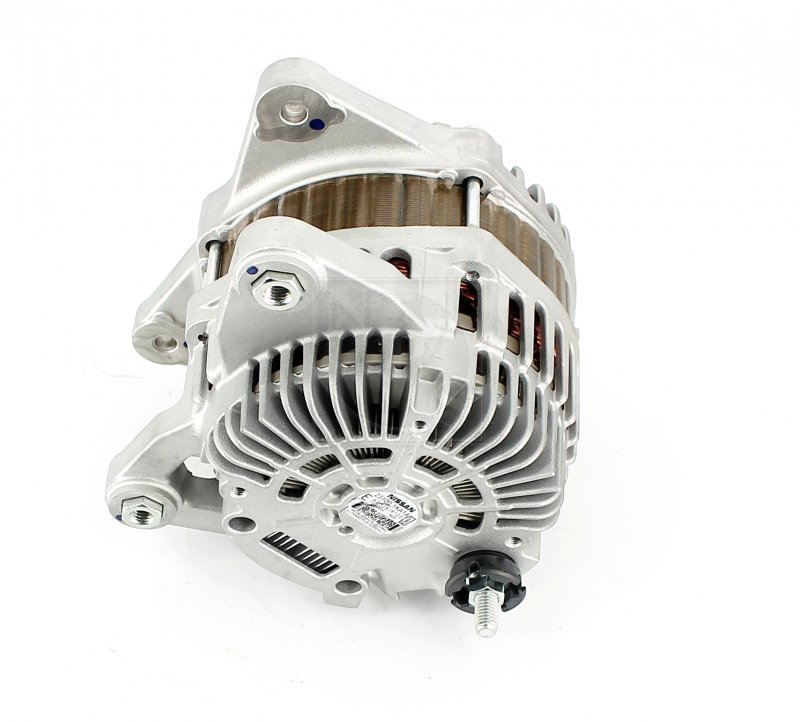 Alternador Nissan Juke Pulsar 110A OEM (2)