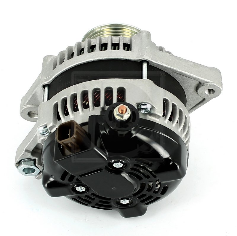 Alternador Toyota Yaris Auris Corolla 1.4 D4D (3)