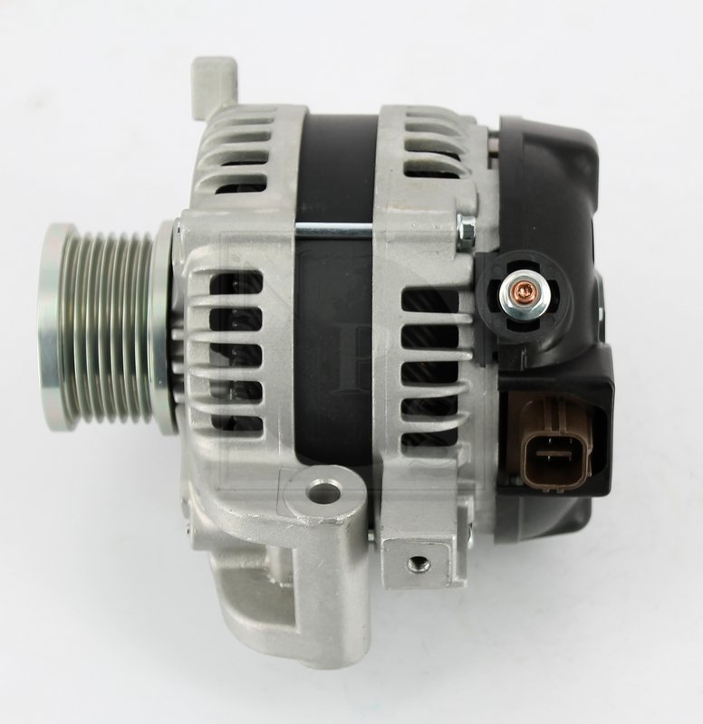 Alternador Toyota Avensis Verso 2.2 D4D Nuevo OEM (2)